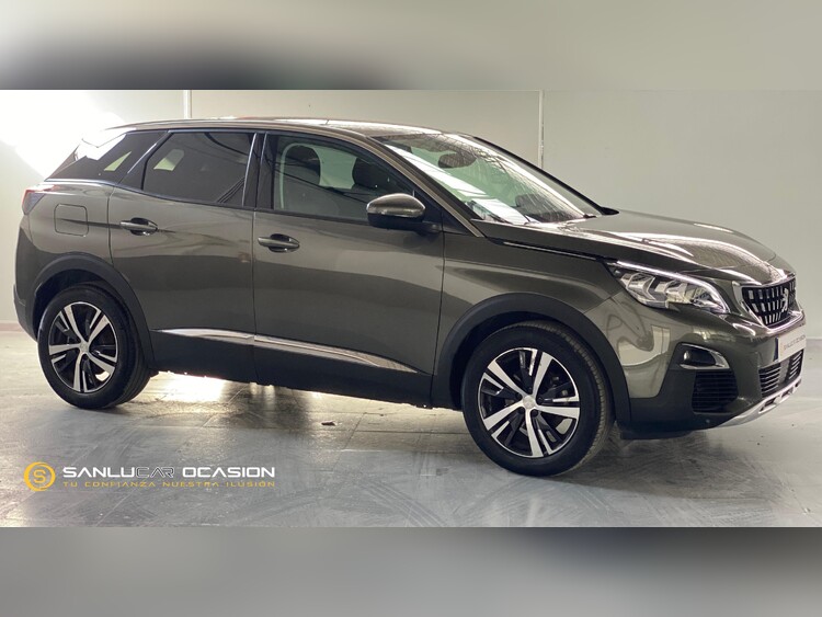 Peugeot 3008 1.2 S&S  Pure Tech Allure 130CV foto 2